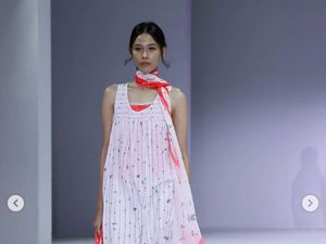 10 Koleksi Sejauh Mata Memandang x Dian Sastrowardoyo 2022 10 Koleksi Sejauh Mata Memandang x Dian Sastrowardoyo 2022