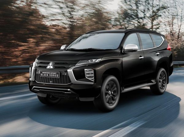 Edisi Serba Hitam Pajero Sport Ini Disapa Montero Sport