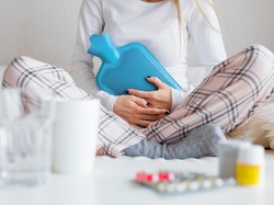 8 Cara Meredakan Nyeri Haid, Aman dan Ampuh