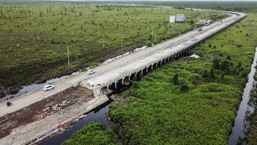 China dan Rusia Berminat Bangun Kereta Trans Kalimantan