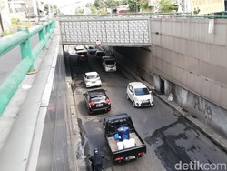 Njepat! Penutup Saluran Air Underpass Makamhaji Rusak Bikin Pemotor Kebanan