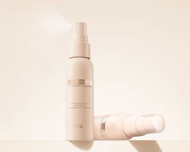 Y.O.U NoutriWear+ Makeup Stay Lock Mist/Foto: Instagram.com/youbeauty_idn setting spray dari produk lokal terbaru 2022