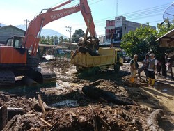 Banjir Aceh Tenggara Meluas, Alat Berat Dikerahkan Perbaiki Tanggul Jebol
