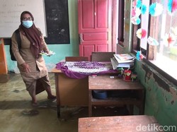 Belasan Sekolah di Lamongan Terendam Banjir Luapan Bengawan Njero