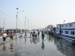 8 RT di Jakut Terendam Banjir Rob, Ketinggian Air Capai 30 cm 8 RT di Jakut Terendam Banjir Rob, Ketinggian Air Capai 30 cm