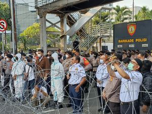 Temui Massa Aksi, Kemenhub Ajak Driver Ojol Revisi Permenhub