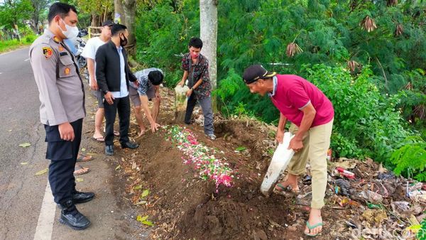 Hii... Ini Potret Makam yang Muncul Tiba-tiba di Pasuruan
