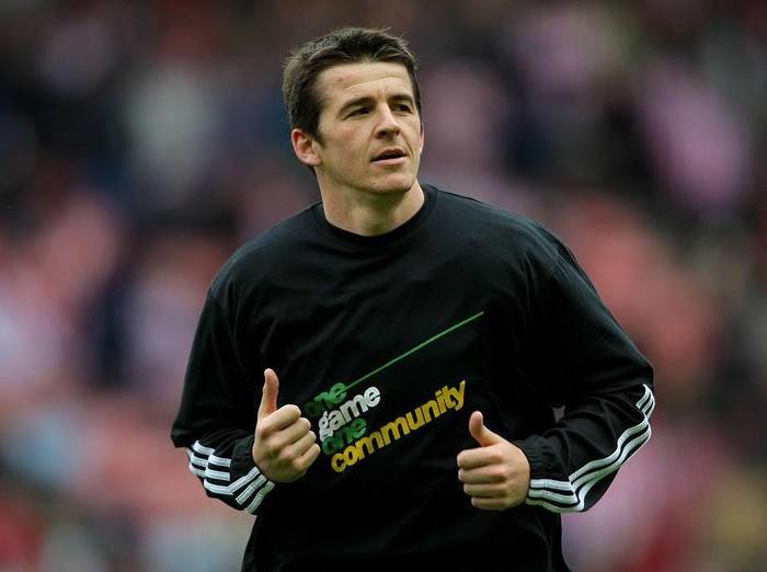 SUNDERLAND, UNITED KINGDOM - OCTOBER 25:   Joey Barton warms up before the Barclays Premier League match between Sunderland and Newcastle at Stadium of Light on October 25, 2008 in Sunderland, England.  (Photo by Stu Forster/Getty Images)