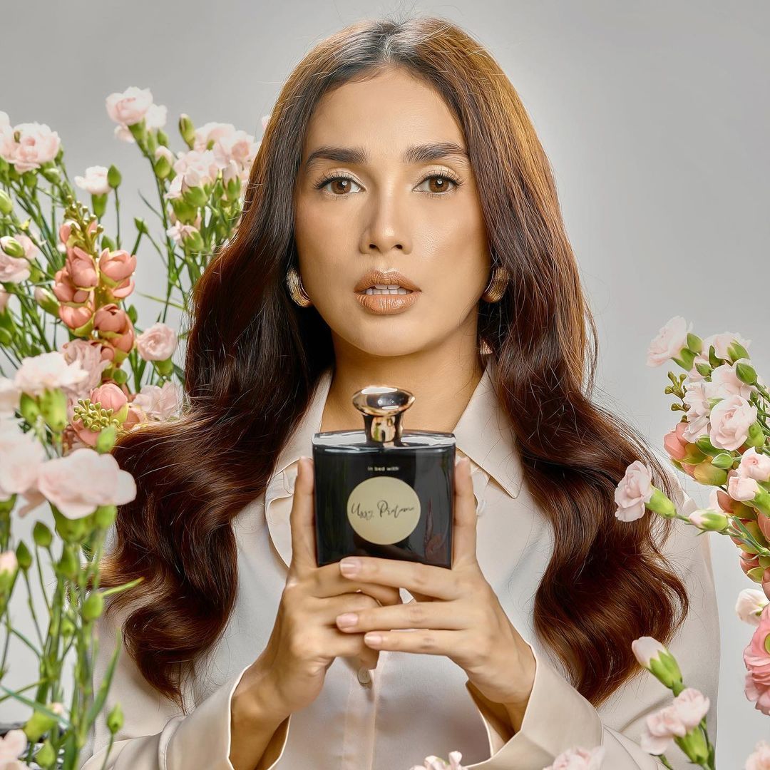 Koleksi Parfum Mewah Ussy Sulistiawaty