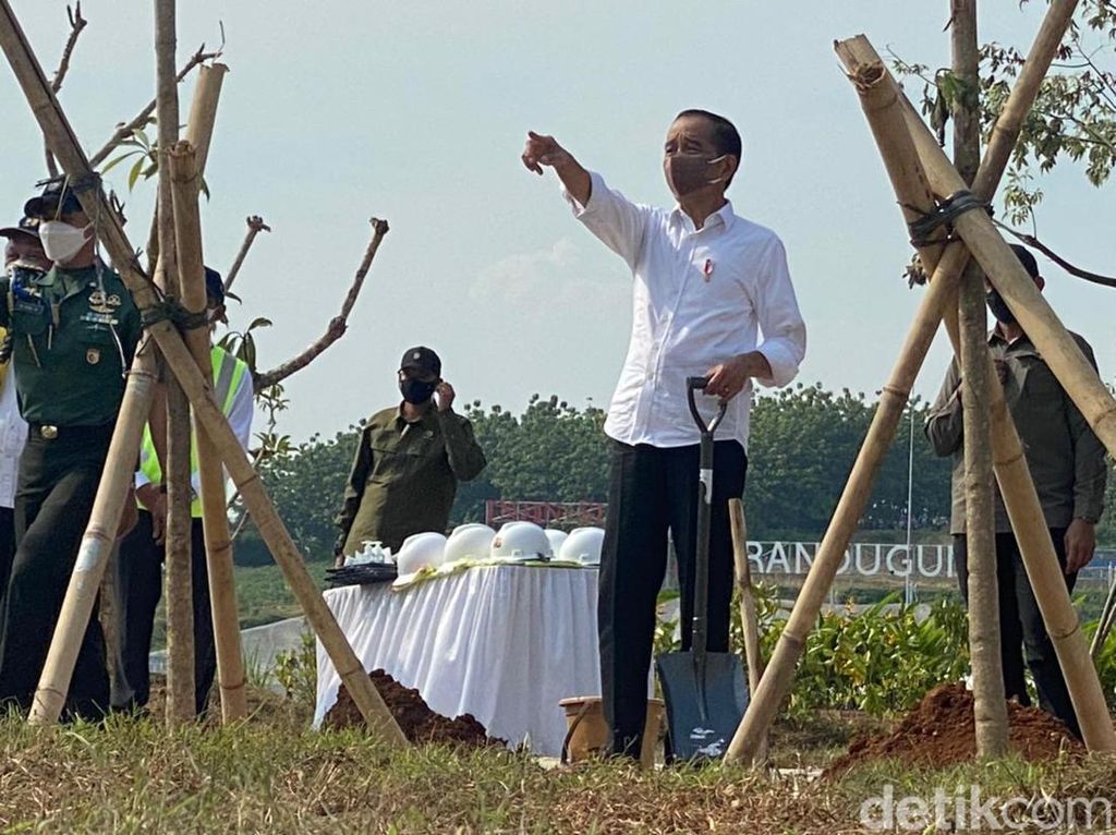 Jokowi Cabut 2.078 Izin Usaha Tambang, Begini Respons Pengusaha