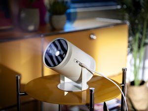 Samsung Bawa The Freestyle ke CES 2022, Proyektor Gahar Multifungsi Samsung Bawa The Freestyle ke CES 2022, Proyektor Gahar Multifungsi