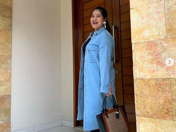 Intip Koleksi Sepatu Kahiyang Ayu yang Harganya Bikin Kaget