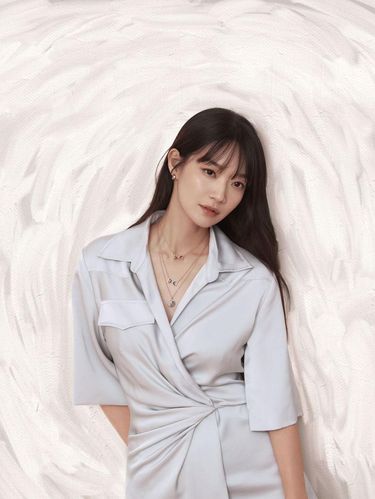 Shin Min Ah untuk DIDIER DUBOT