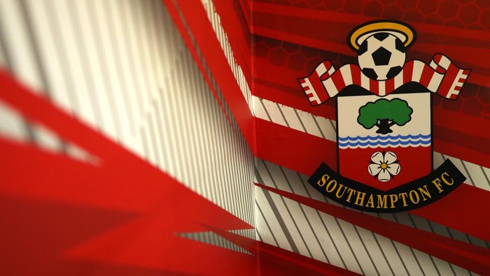 SOUTHAMPTON, ENGLAND - DECEMBER 10:  A Southampton crest is seen prior to the Premier League match between Southampton and Arsenal at St Marys Stadium on December 9, 2017 in Southampton, England.  (Photo by Richard Heathcote/Getty Images)