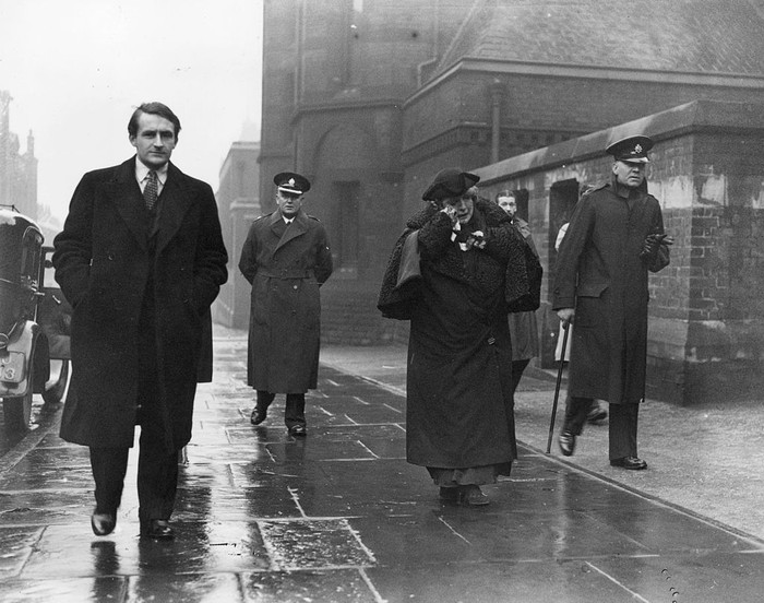 4th February 1937:  Veteran anti capital punishment campaigner Violet Van der Elst, crying as she leaves Strangeways Prison in Manchester, following the execution of Max Mayer Haslamunder, convicted for the murder of a 74 year old woman.  (Photo by Fox Photos/Getty Images)