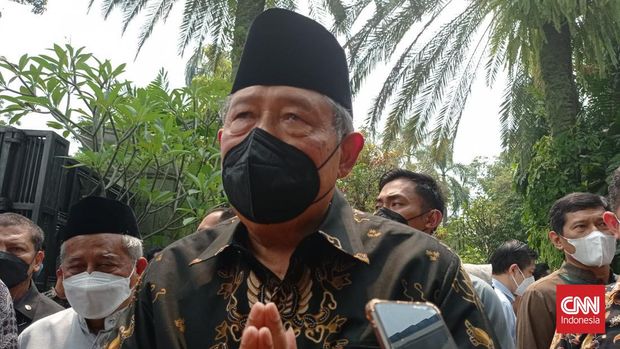 Wakil Presiden Ma'ruf Amin dan Mantan Presiden Ke-6 Susilo Bambang Yudhoyono (SBY) mengungkapkan belasungkawa atas meninggalnya Ibu CEO CT Corp Chairul Tanjung, Hj Halimah. Keduanya menyampaikan doanya agar amal ibadah Halimah dapat diterima Allah SWT.
