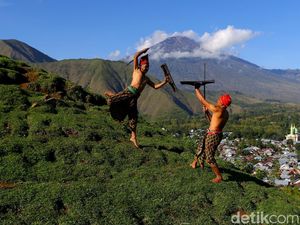 10 Tari Tradisional Nusa Tenggara Barat, Tari Lenggo Hingga Tari Peresean 10 Tari Tradisional Nusa Tenggara Barat, Tari Lenggo Hingga Tari Peresean