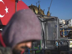 Turki Dilanda Krisis Ekonomi, Kaum Mudanya Ingin Hidup Baru di Luar Negeri