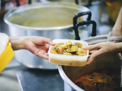 Ini 5 Keutamaan Memberi Makanan Buka Puasa, Pahala Berlipat Ganda