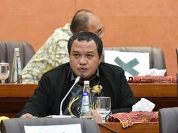 Golkar Tepis Pilgub Sumut Gajah Vs Semut, Ungkit Edy Lawan Mantu Malaikat