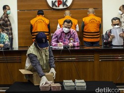 Korupsi Rahmat Effendi: Dari Sumbangan Masjid, Berakhir di KPK