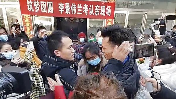 Diculik Saat Kecil, Pria di China Bertemu Ibu Kandungnya Berkat Peta