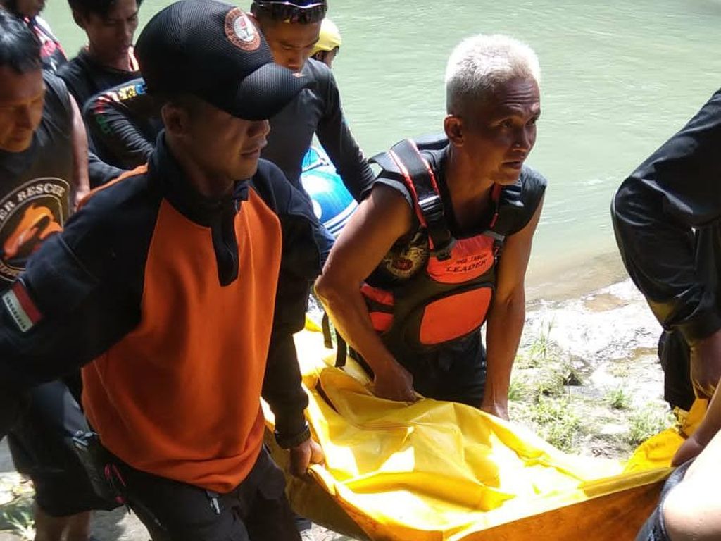 Korban Terakhir Santri yang Hanyut di Sungai Elo Ditemukan Tewas