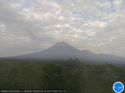 Pantauan Semeru Pagi Ini, Cuaca Cerah Berawan