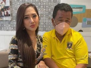 7 Potret Penampilan Baru Hotman Paris Tanpa Kaca Mata, Disebut Makin Kurus 7 Potret Penampilan Baru Hotman Paris Tanpa Kaca Mata, Disebut Makin Kurus