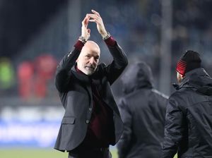Milan Vs Inter: Stefano Pioli Ingin Rossoneri Jaga Kans Raih Trofi