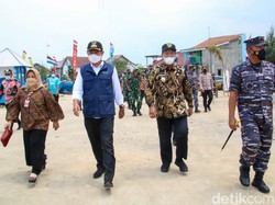 35 Rumah di Pesisir Pantura Lamongan Dibedah TNI AL
