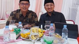 Sederhana! Ustaz Yusuf Mansur Hobi Ngopi dan Ngemil Tahu Goreng