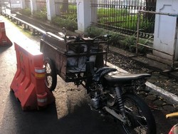Tepergok Curi Kursi, Pelaku Tinggalkan Becak Motor di Balkot Bandung