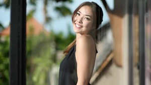 Senyum Manis Gisel yang Makin Banyak Bersyukur