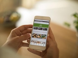 Pesan Makanan via Ojol Tanpa Melihat Wujudnya, Bagaimana Hukum Syariatnya?