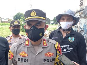 Polisi Obok-obok Kampung Boncos: Warning buat Pelaku Narkoba! Polisi Obok-obok Kampung Boncos: Warning buat Pelaku Narkoba!