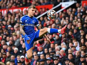 Lucas Digne Minta Dijual di Tengah Minat Chelsea & Newcastle