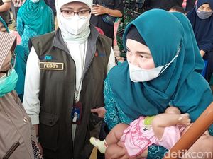 Momen Chacha Frederica Timbang Balita, Soroti Tingginya Stunting di Kendal