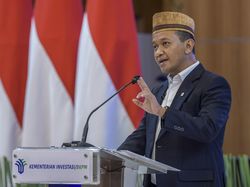 Di WEF Davos 2023, Bahlil: Silakan Protes, Kita Larang Ekspor Bauksit!