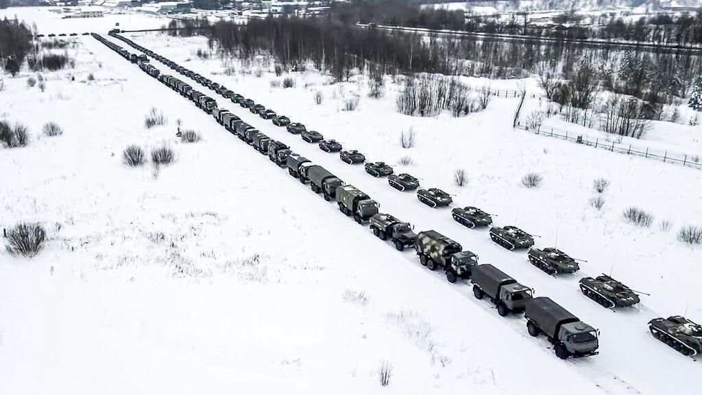 Ratusan Tank Rusia Siap Padamkan Kerusuhan di Kazakhstan