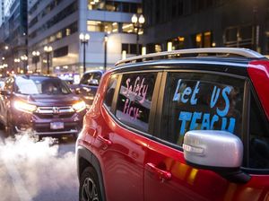 Serikat Guru di AS Tolak Belajar Tatap Muka Saat Gelombang Omicron