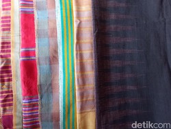 Masih Pakai Pewarna Alam, Ini Cantiknya Kain Tenun Sembalun
