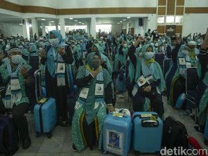 Biaya Umrah 2022 Rp 28 Juta, Belum Termasuk PCR dan Karantina