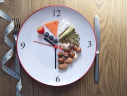 Pahami Jadwal Makan Diet Pemula yang Tepat untuk Turun Berat Badan