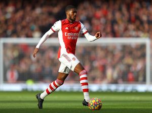 Roma Pinjam Ainsley Maitland-Niles dari Arsenal Roma Pinjam Ainsley Maitland-Niles dari Arsenal