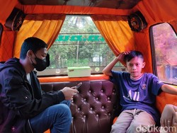 Isi Angkot Mewah di Ciamis yang Viral, Ada Sofa dan Lantai Keramik