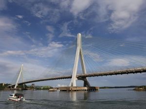Satu Lagi Jembatan yang Dibangun Pakai Utang Selesai Satu Lagi Jembatan yang Dibangun Pakai Utang Selesai