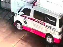 Ketahuan! Dua Pria Ini Curi Spion Ambulans di Tanjung Priok