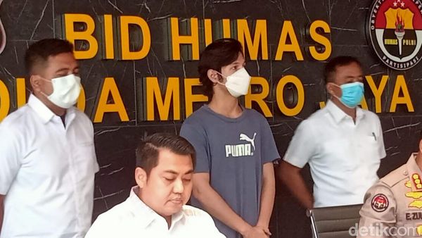 Tak Diborgol, Ini Penampakan Naufal Samudra