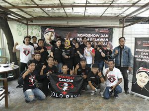 Di Solo, Sahabat Ganjar Beri Bantuan Laptop bagi Siswa Berprestasi Di Solo, Sahabat Ganjar Beri Bantuan Laptop bagi Siswa Berprestasi